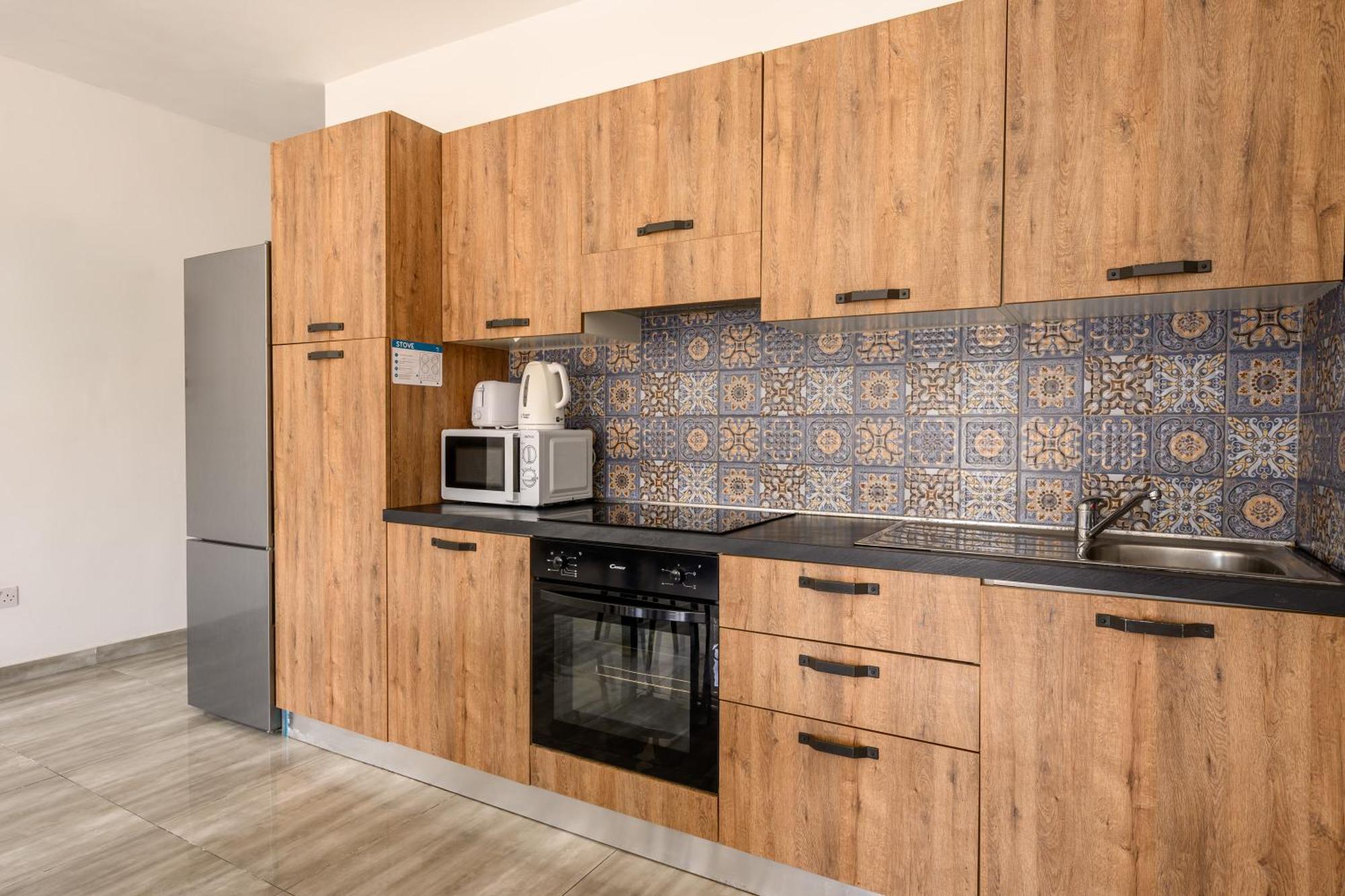 מסידה F11 Room 2, Private Room Two Single Beds Shared Bathroom In Shared Flat מראה חיצוני תמונה