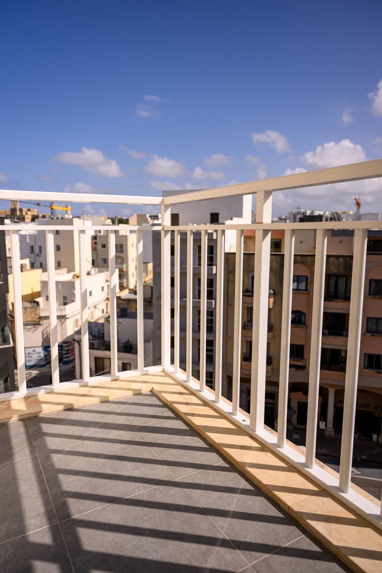 מסידה F11 Room 2, Private Room Two Single Beds Shared Bathroom In Shared Flat מראה חיצוני תמונה